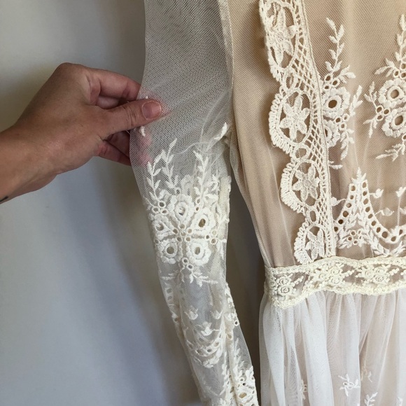 Bohemian Style Lace crochet dress - Picture 3 of 7